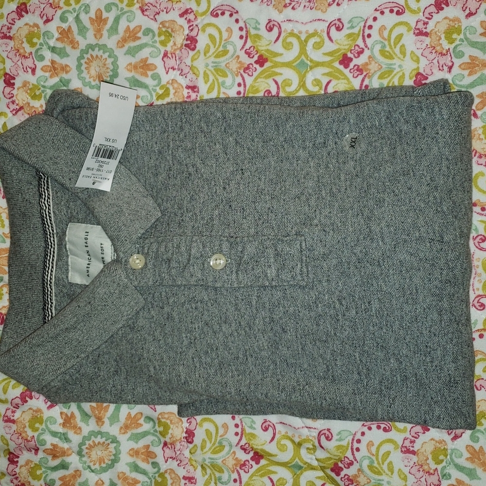 American Eagle shirt